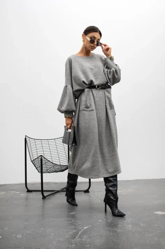 MISS CITY OFFICIAL Sukienka Outline Ribbed (szary)