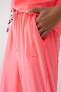 mco damski komplet weekend vibe neonowy roz 4.webp