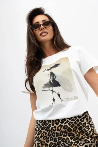 mco damski tshirt Midnight Wings bialy 3.webp