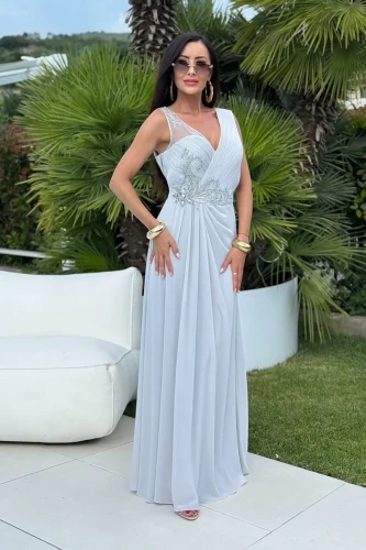 elizabeth suknia wieczorowa z aplikacja szarosc 1.webp