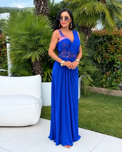 elizabeth suknia wieczorowa z aplikacja chaber 1.webp