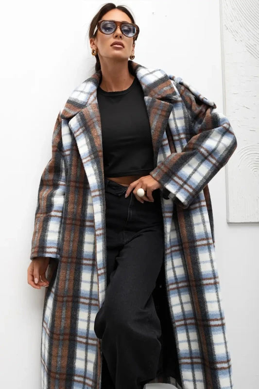 mco damski plaszcz cozy plaid longline brazowy 2.webp