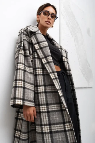 mco damski plaszcz cozy plaid longline szary 1.webp