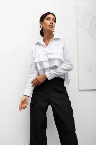 mco Koszula Damska Tiered Ruffle Crop bialy 1.webp