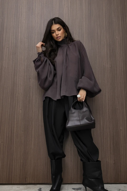 mco Elegancka Damska Bluzka Oversize z Szarfa FLOW fango 1.jpg