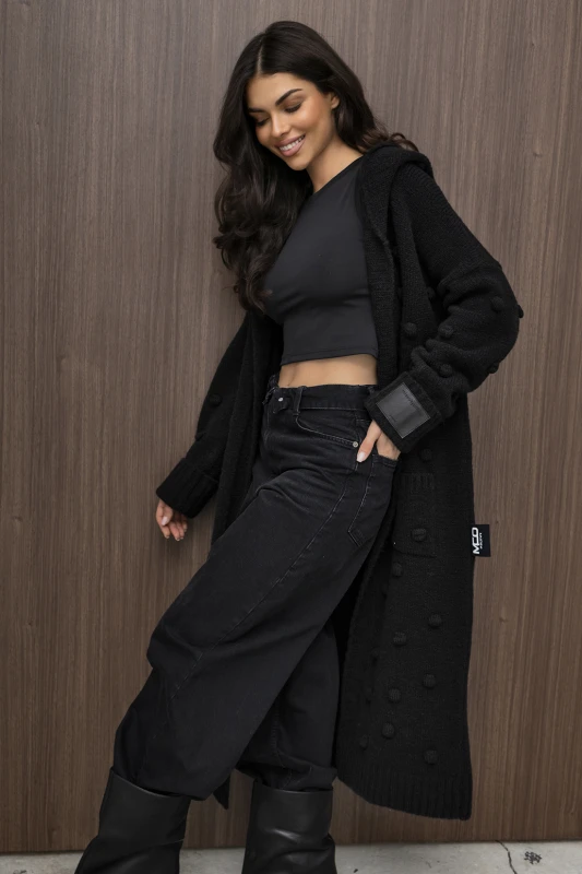 mco damski sweter pom pom czarny 1.jpg