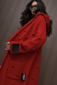 mco damski sweter pom pom czerwony 3.jpg