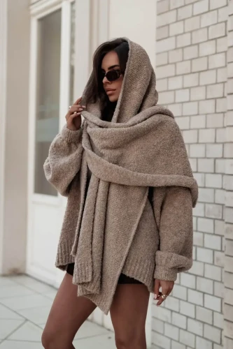 pola kardigan damski boucle z szalem taupe 1.webp