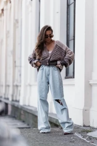 pola kardigan damski rozpinany w paski bez taupe 4.webp