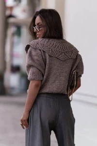 pola sweter damski z kolnierzykiem braz 3.webp