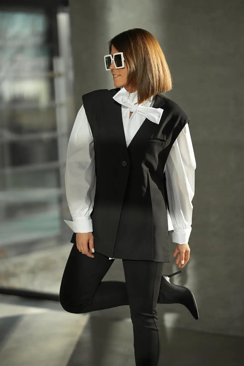 bastet kamizelka garniturowa czarna 2