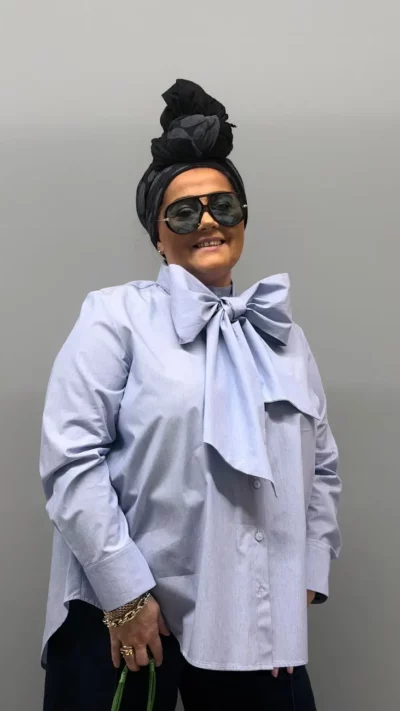 Rivabella Koszula damska wiązana drobne paski (niebieska)